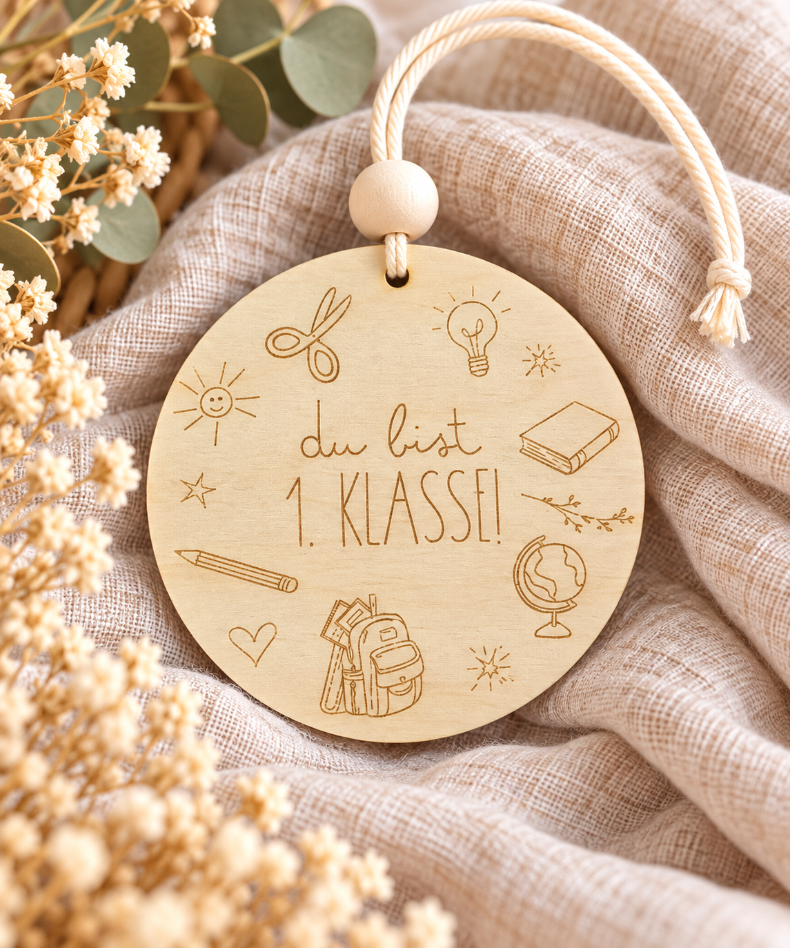 Holzscheibe du bist 1. Klasse mit Icons | atelier-kleeblatt.de | Jetzt Kaufen